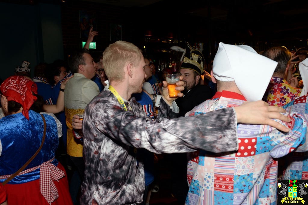 ../Images/Carnavals maandagavond in VdG 340.jpg